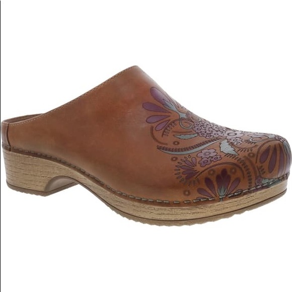 dansko brenda clog